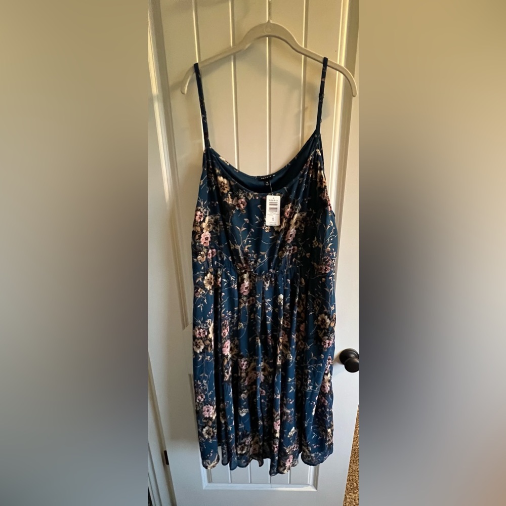 Torrid maxi blue pattern dress Size 5 (28)